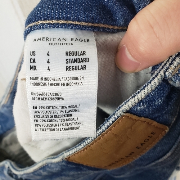 American Eagle Stretch Mom Jeans Shredded‎ Blue Size 4 - Picture 10 of 11